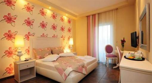 фото отеля Louloudis Hotel
