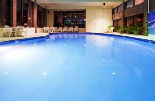 фото отеля Holiday Inn Port Washington