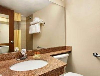 фото отеля Days Inn West Bloomington (Minnesota)