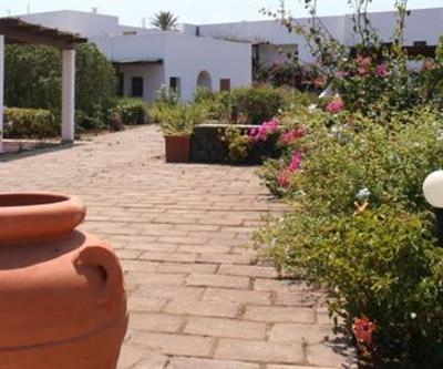 фото отеля Residenza Santa Chiara
