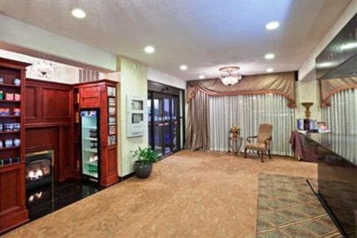 фото отеля Holiday Inn Express Detroit Birmingham (Michigan)