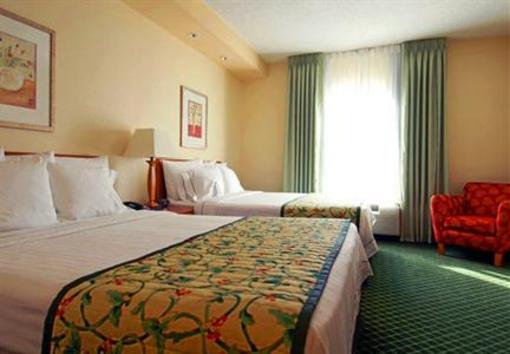 фото отеля Fairfield Inn & Suites Atlanta McDonough