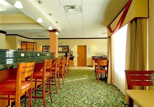 фото отеля Fairfield Inn & Suites Atlanta McDonough