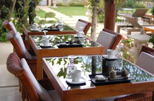 фото отеля Frangipani Beach Boutique Hotel
