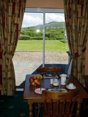 фото отеля Golf Links View Bed and Breakfast Waterville (Ireland)