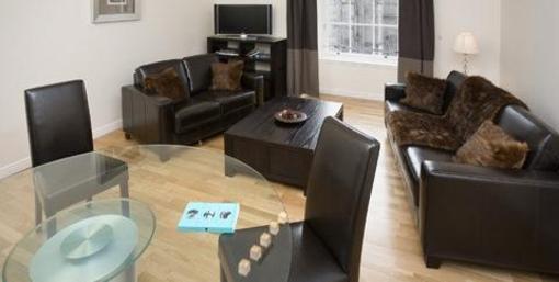 фото отеля Hollyrood Apartments Edinburgh