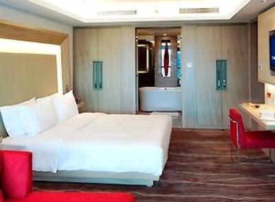 фото отеля Novotel Nanjing East Suning Galaxy