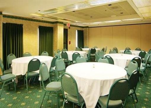 фото отеля Comfort Inn Pentagon City
