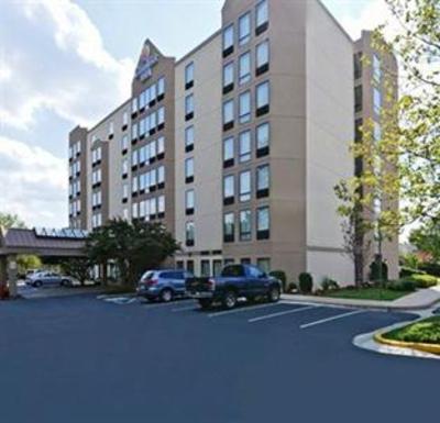 фото отеля Comfort Inn Pentagon City