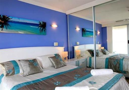 фото отеля Pacific Surf Absolute Beachfront Apartments