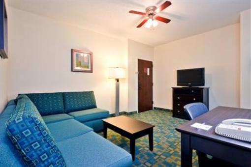 фото отеля Holiday Inn Express Hotel & Suites Brentwood (Tennessee)
