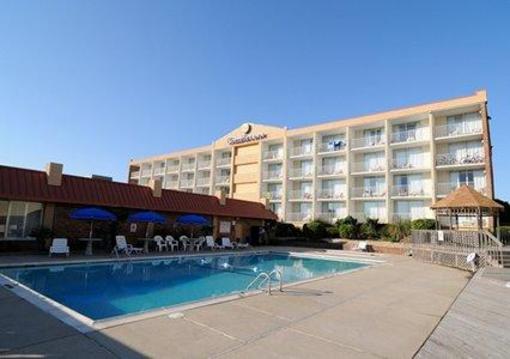 фото отеля Comfort Inn On The Ocean