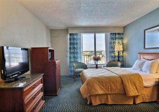 фото отеля Comfort Inn On The Ocean