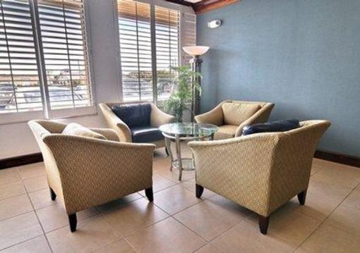 фото отеля Comfort Inn On The Ocean