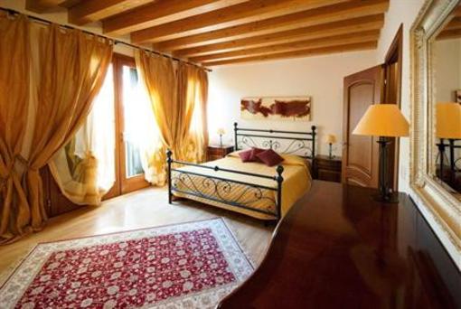 фото отеля Alberghiera Venezia