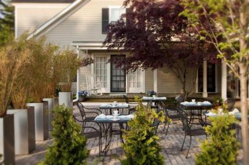 фото отеля English Meadows Inn Bed and Breakfast