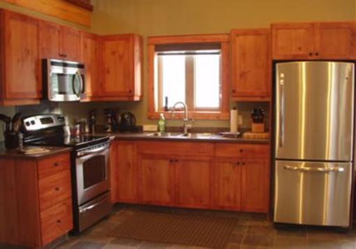 фото отеля Cedar House Golden (British Columbia)