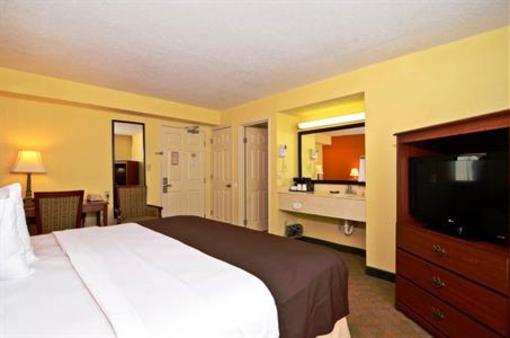 фото отеля Best Western Louisville East