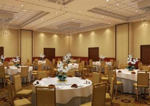фото отеля Courtyard Salt River Marriott