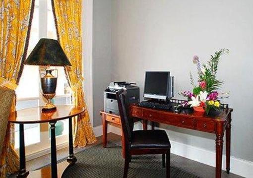 фото отеля Clarion Hotel Downtown