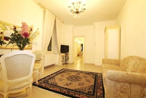 фото отеля Glamour Apartments