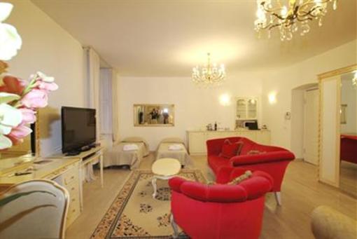 фото отеля Glamour Apartments