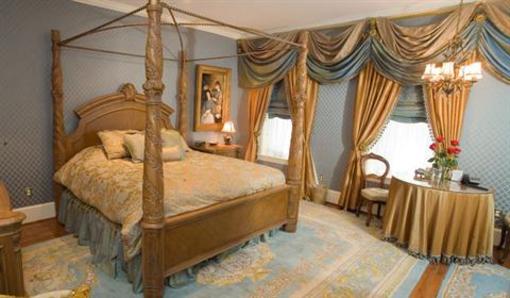 фото отеля 1840s Carrollton Inn
