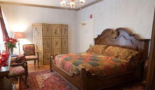 фото отеля 1840s Carrollton Inn