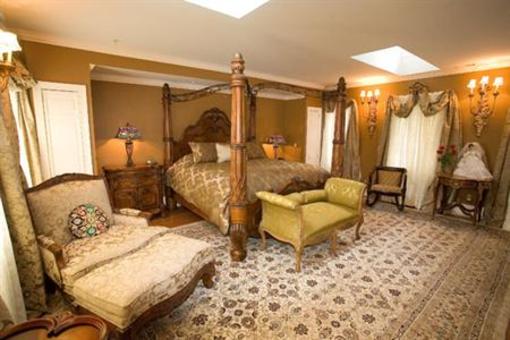 фото отеля 1840s Carrollton Inn