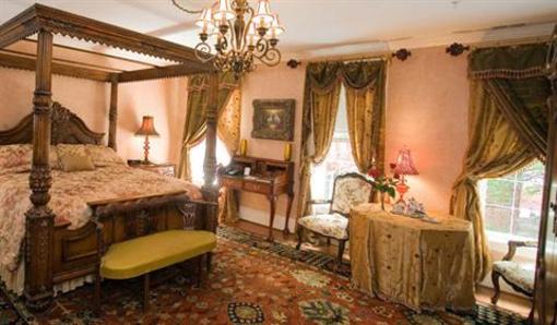 фото отеля 1840s Carrollton Inn