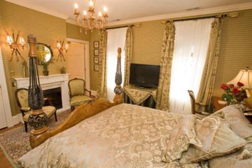 фото отеля 1840s Carrollton Inn
