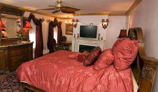 фото отеля 1840s Carrollton Inn