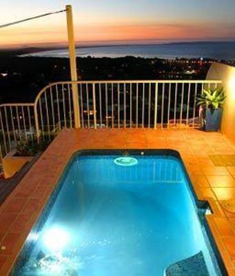 фото отеля Noosa Crest