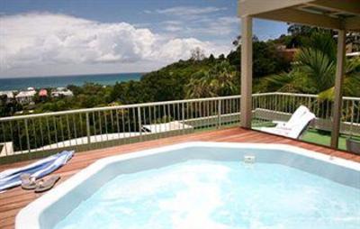 фото отеля Noosa Crest