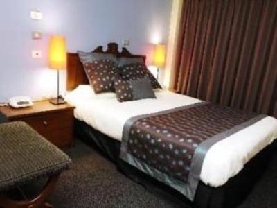 фото отеля Mariners Court Hotel