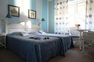фото отеля Auberge Du Lac Hotel Saint-Marcel-les-Annonay