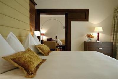 фото отеля Moevenpick Resort & Spa Dead Sea