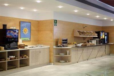 фото отеля Express By Holiday Inn Valencia Bonaire Aldaia