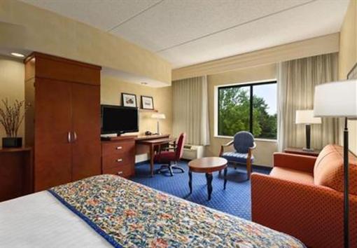 фото отеля Courtyard by Marriott Lancaster