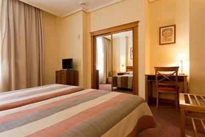 фото отеля Mediterraneo Hotel Valencia