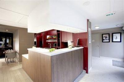 фото отеля Campanile Lille Villeneuve d'Ascq