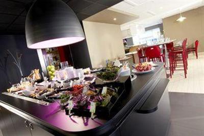 фото отеля Campanile Lille Villeneuve d'Ascq
