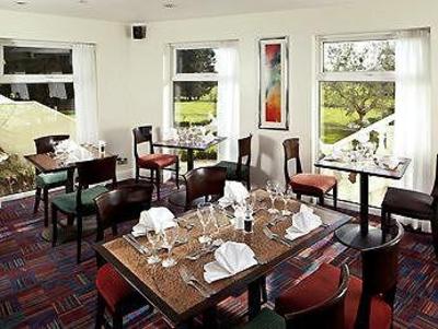 фото отеля Mercure Chester East Hotel