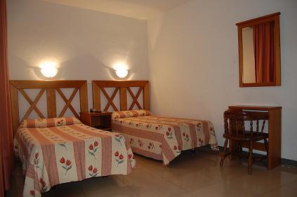 фото отеля Hostal Atenas