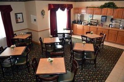 фото отеля Country Inn Suites Marquette