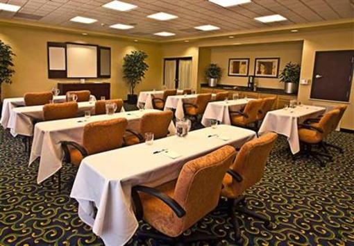 фото отеля SpringHill Suites Ridgecrest