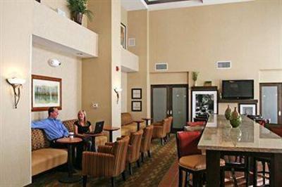 фото отеля Hampton Inn & Suites Chicago Saint Charles