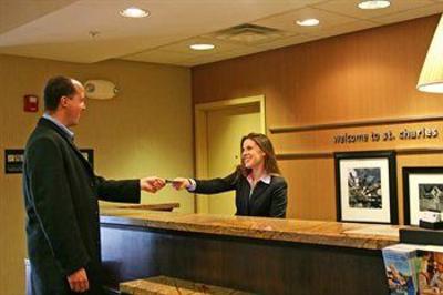 фото отеля Hampton Inn & Suites Chicago Saint Charles