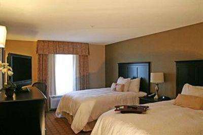 фото отеля Hampton Inn & Suites Chicago Saint Charles