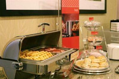 фото отеля Hampton Inn & Suites Chicago Saint Charles